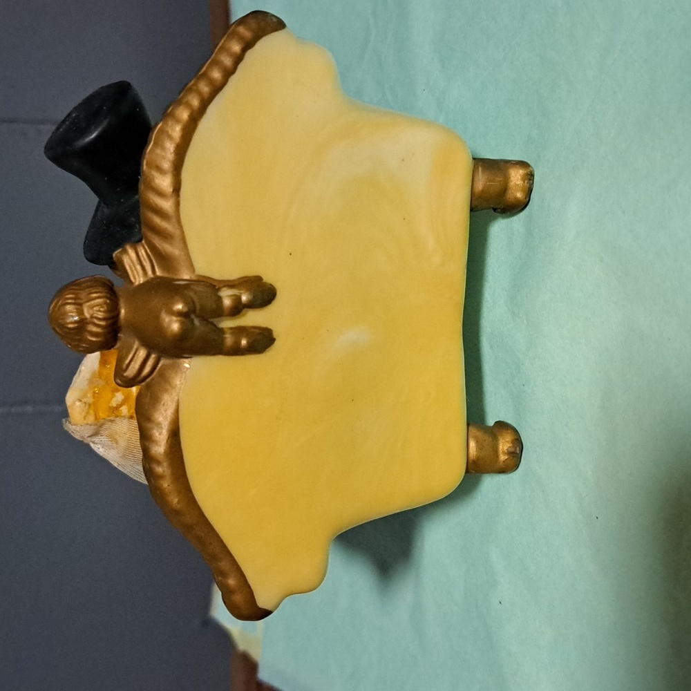 1970 Wilton Inc. Vintage Cake Topper - Picture 3 of 6